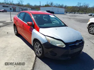 2012 Ford Focus SEL with VIN 1FAHP3H24CL387912, listed as a IAAI auction lot 41825364 with 114,389 mi miles and . Bid and sale history available at carsss.com. Image 1.