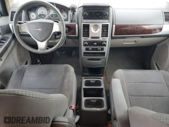 2009 Chrysler Town & Country Touring with VIN 2A8HR54X39R703438, listed as a Copart auction lot 86143644 with 254,748 mi miles and Clean Title. Bid and sale history available at DreamBid. Image 8.