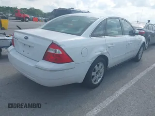 2005 Ford Five Hundred SE с VIN 1FAFP23155G180845, выставлен на аукционе IAAI как лот 42298793 с пробегом 204 197 миль миль и . История ставок и продаж доступна на DreamBid. Изображение 4.