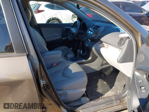 2011 Toyota RAV4 Ltd with VIN 2T3DK4DV0BW060285, listed as a IAAI auction lot 41677068 with 61,636 mi miles. Bid and sale history available at carsss.com. Image 5.