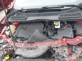 2018 Ford Escape SE z VIN 1FMCU9GD8JUB14803, wystawiony jako IAAI lot #41842056 z przebiegiem 50 712 mil mil oraz . Historia ofert i sprzedaży dostępna na DreamBid. Obrazek 10.
