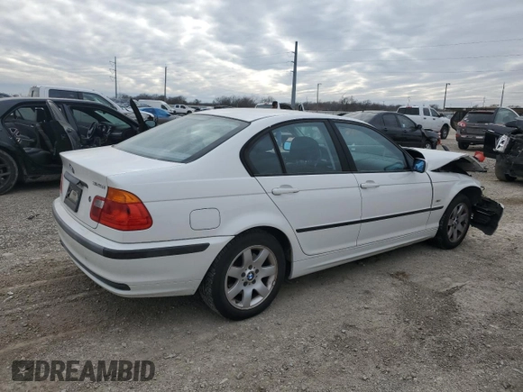 2001 BMW 3 Series 325i with VIN WBAAN374X1NE55555, listed as a Copart auction lot 87872375 with 176,104 mi miles and Salvage Title. Bid and sale history available at carsss.com. Image 3.