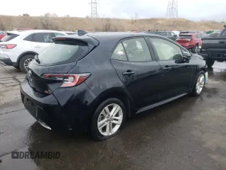 2020 Toyota Corolla Hatchback SE with VIN JTND4RBEXL3075483, listed as a Copart auction lot 77791023 with 30,500 mi miles. Bid and sale history available at carsss.com. Image 3.