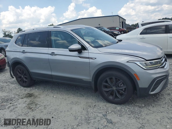 2022 Volkswagen Tiguan SE with VIN 3VV3B7AX2NM105513, listed as a Copart auction lot 62281665 with 97,481 mi miles and Salvage title. Bid and sale history available at DreamBid. Image 4.