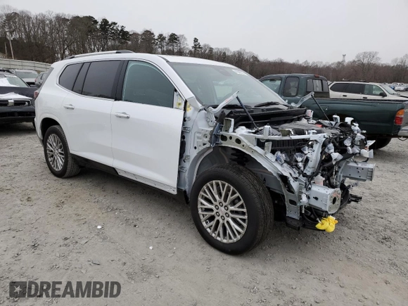2024 GMC Acadia FWD Denali z VIN 1GKENLKS7RJ157477, wystawiony jako Copart lot #41846725 z przebiegiem Nie podano mil oraz Szkoda całkowita • Salvage title. Historia ofert i sprzedaży dostępna na DreamBid. Obrazek 4.