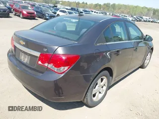 2014 Chevrolet Cruze 1LT z VIN 1G1PC5SB7E7317864, wystawiony jako IAAI lot #41914160 z przebiegiem 99 822 mil mil oraz . Historia ofert i sprzedaży dostępna na DreamBid. Obrazek 4.