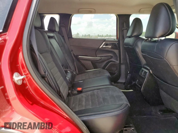2024 Mitsubishi Outlander SE z VIN JA4J3VA89RZ048600, wystawiony jako Copart lot #60091975 z przebiegiem Nie podano mil oraz Szkoda całkowita • Salvage title. Historia ofert i sprzedaży dostępna na DreamBid. Obrazek 11.