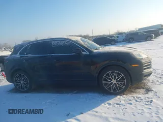 2024 Porsche Cayenne z VIN WP1AA2AY3RDA03125, wystawiony jako IAAI lot #41541684 z przebiegiem 32 813 mil mil oraz . Historia ofert i sprzedaży dostępna na DreamBid. Obrazek 13.