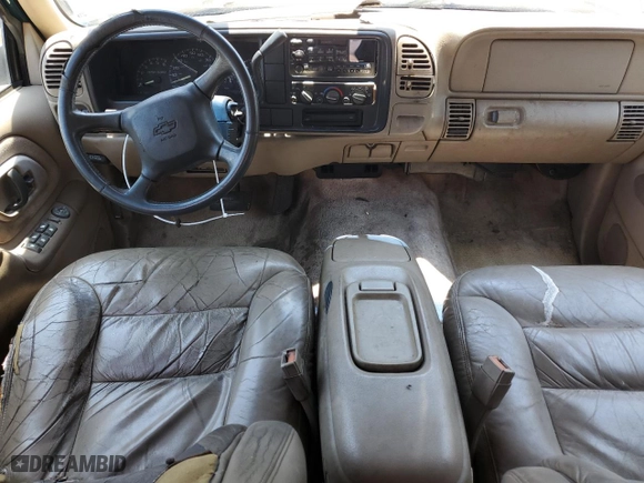 1998 Chevrolet Tahoe with VIN 1GNEC13R4WR131926, listed as a Copart auction lot 61548494 with 354,592 mi miles and Salvage Title. Bid and sale history available at carsss.com. Image 8.