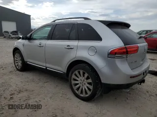 2013 Lincoln MKX z VIN 2LMDJ8JKXDBL48003, wystawiony jako Copart lot #53099295 z przebiegiem 168 181 mil mil oraz Szkoda całkowita • Salvage title. Historia ofert i sprzedaży dostępna na DreamBid. Obrazek 2.