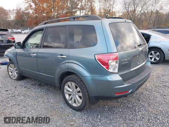 2013 Subaru Forester 2.5X Premium with VIN JF2SHADC1DH443259, listed as a IAAI auction lot 40685983 with 144,365 mi miles. Bid and sale history available at carsss.com. Image 3.