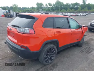 2021 Jeep Cherokee Latitude Lux with VIN 1C4PJMMX0MD156726, listed as a IAAI auction lot 42511843 with 32,353 mi miles and . Bid and sale history available at DreamBid. Image 4.