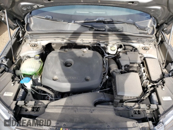 2019 Volvo XC40 Momentum with VIN YV4162UK2K2151808, listed as a Copart auction lot 51024643 with 28,113 mi miles and . Bid and sale history available at carsss.com. Image 12.