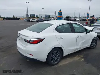 2019 Toyota Yaris Sedan L with VIN 3MYDLBYVXKY507258, listed as a IAAI auction lot 41890588 with 1 mi miles. Bid and sale history available at carsss.com. Image 4.