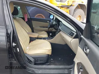 2016 Kia Optima EX z VIN 5XXGU4L35GG050384, wystawiony jako IAAI lot #42467014 z przebiegiem 147 283 mil mil oraz . Historia ofert i sprzedaży dostępna na DreamBid. Obrazek 5.
