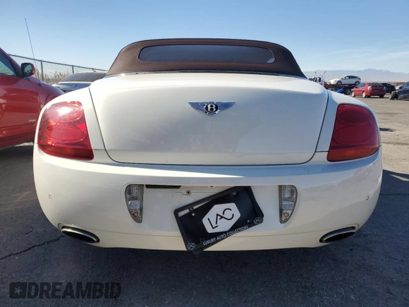 2008 Bentley Continental GT z VIN SCBDR33W58C054660, wystawiony jako Copart lot #42634355 z przebiegiem 39 068 mil mil oraz Szkoda całkowita • Salvage title. Historia ofert i sprzedaży dostępna na DreamBid. Obrazek 6.
