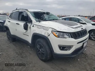 2018 Jeep Compass Sport с VIN 3C4NJDAB4JT190979, выставлен на аукционе Copart как лот 37132794 с пробегом Не указан миль и Списание • Salvage title. История ставок и продаж доступна на DreamBid. Изображение 4.