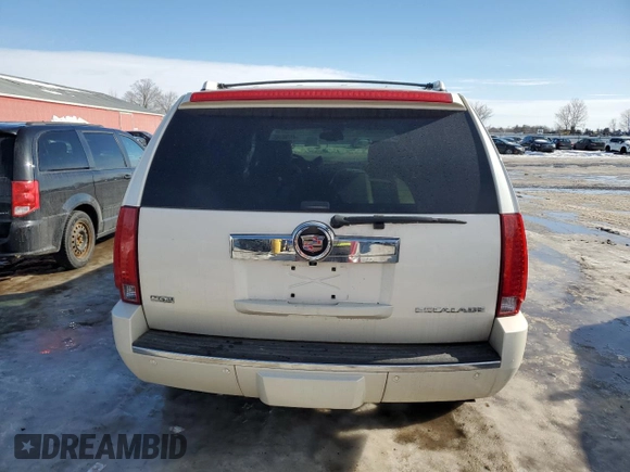 2009 Cadillac Escalade z VIN 1GYFK23299R246710, wystawiony jako Copart lot #41768465 z przebiegiem 110 225 mil mil oraz Czysty tytuł • Clean title. Historia ofert i sprzedaży dostępna na DreamBid. Obrazek 6.