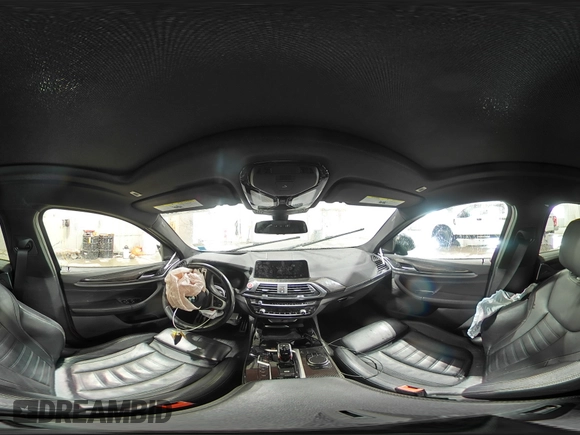 2021 BMW X4 M z VIN 5YMUJ0C05M9E04935, wystawiony jako Copart lot #42149535 z przebiegiem Nie podano mil oraz Szkody całkowita. Historia ofert i sprzedaży dostępna na DreamBid. Obrazek 16.