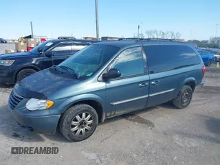 2005 Chrysler Town & Country Touring with VIN 2C4GP54L45R567806, listed as a IAAI auction lot 41902248 with 280,922 mi miles. Bid and sale history available at carsss.com. Image 2.