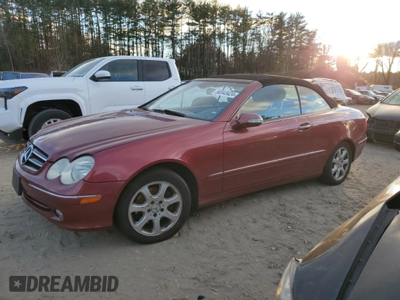 2004 Mercedes-Benz CLK 320 z VIN WDBTK65G04T032160, wystawiony jako Copart lot #80343424 z przebiegiem 104 002 mil mil oraz Tytuł czysty. Historia ofert i sprzedaży dostępna na DreamBid. Obrazek 1.