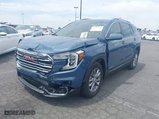 2024 GMC Terrain SLT with VIN 3GKALVEG2RL221585, listed as a IAAI auction lot 41851814 with 3,805 mi miles. Bid and sale history available at carsss.com. Image 2.