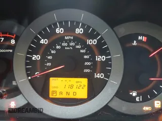2010 Toyota RAV4 Limited z VIN JTMDF4DVXA5027336, wystawiony jako IAAI lot #42264028 z przebiegiem 118 122 mil mil oraz . Historia ofert i sprzedaży dostępna na DreamBid. Obrazek 14.