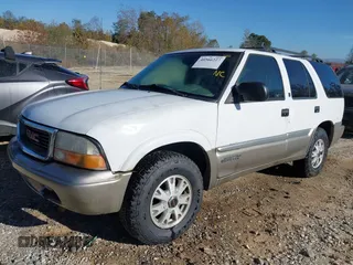 1999 GMC Jimmy SLE with VIN 1GKDT13W9X2545745, listed as a IAAI auction lot 40566227 with 1 mi miles. Bid and sale history available at carsss.com. Image 2.