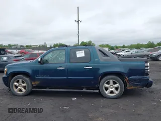 2007 Chevrolet Avalanche 3LT with VIN 3GNFK12317G270255, listed as a IAAI auction lot 42357614 with 306,932 mi miles and . Bid and sale history available at DreamBid. Image 14.