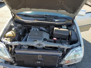 2002 Lexus RX 300 with VIN JTJGF10U320124642, listed as a Copart auction lot 84266434 with 184,985 mi miles and Salvage Title. Bid and sale history available at carsss.com. Image 12.
