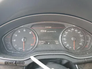 2020 Audi Q5 Premium with VIN WA1ANAFY8L2034800, listed as a Copart auction lot 56283985 with 121,952 mi miles and Salvage title. Bid and sale history available at DreamBid. Image 9.