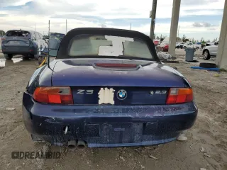 1999 BMW Z3 2.5 z VIN 4USCH9332XLF79854, wystawiony jako Copart lot #73642944 z przebiegiem 175 110 mil mil oraz Szkody całkowita. Historia ofert i sprzedaży dostępna na DreamBid. Obrazek 6.