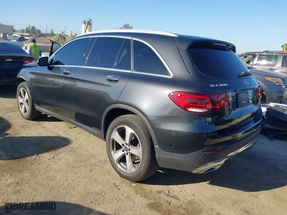2022 Mercedes-Benz GLC with VIN W1N0G8DB4NG054477, listed as a IAAI auction lot 41756396 with 35,448 mi miles. Bid and sale history available at carsss.com. Image 3.