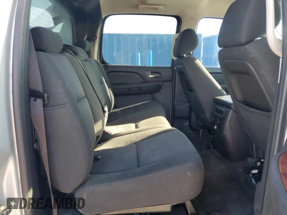 2013 Chevrolet Avalanche LS z VIN 3GNMCEE02DG245728, wystawiony jako Copart lot #56335735 z przebiegiem 132 194 mil mil oraz Szkoda całkowita • Salvage title. Historia ofert i sprzedaży dostępna na DreamBid. Obrazek 10.
