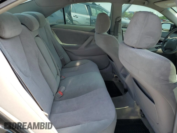 2010 Toyota Camry z VIN 4T1BF3EK9AU013984, wystawiony jako Copart lot #59219365 z przebiegiem Nie podano mil oraz Szkoda całkowita • Salvage title. Historia ofert i sprzedaży dostępna na DreamBid. Obrazek 10.