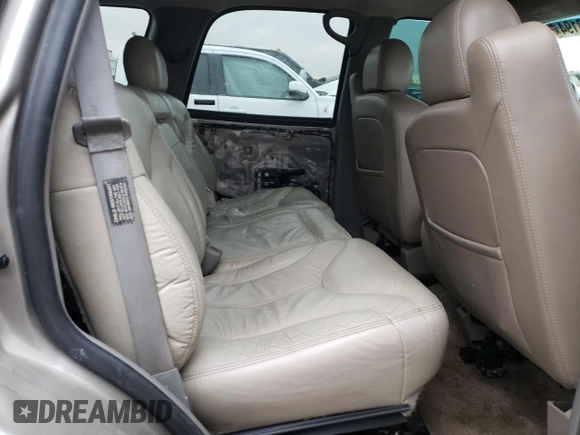 2001 GMC Yukon SLT with VIN 1GKEK13T41J177808, listed as a Copart auction lot 84688194 with 0 mi miles and Salvage Title. Bid and sale history available at carsss.com. Image 10.