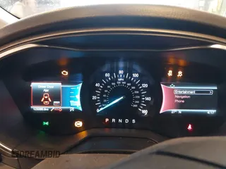 2019 Ford Fusion SE with VIN 3FA6P0HD3KR229021, listed as a IAAI auction lot 41576389 with 123,286 mi miles. Bid and sale history available at carsss.com. Image 7.
