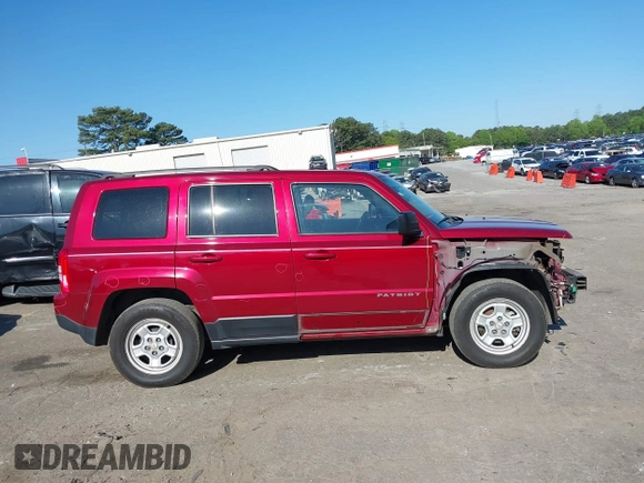 2017 Jeep Patriot Sport with VIN 1C4NJPBB8HD103682, listed as a IAAI auction lot 42001898 with 204,000 mi miles. Bid and sale history available at carsss.com. Image 13.