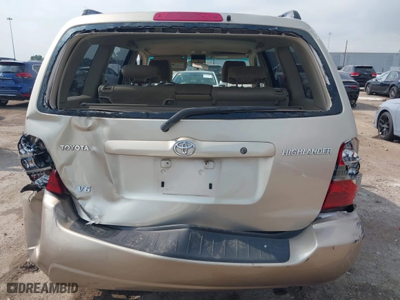2006 Toyota Highlander with VIN JTEGP21A560125805, listed as a IAAI auction lot 40142399 with 127,578 mi miles. Bid and sale history available at carsss.com. Image 6.