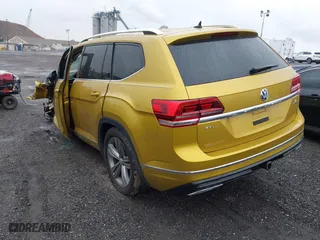 2018 Volkswagen Atlas 3.6L V6 SEL with VIN 1V2RR2CA0JC557938, listed as a IAAI auction lot 41964285 with 53,991 mi miles. Bid and sale history available at carsss.com. Image 3.