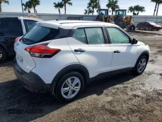 2020 Nissan Kicks S z VIN 3N1CP5BV3LL496937, wystawiony jako Copart lot #55214565 z przebiegiem Nie podano mil oraz Nie do naprawy • Non repairable. Historia ofert i sprzedaży dostępna na DreamBid. Obrazek 3.