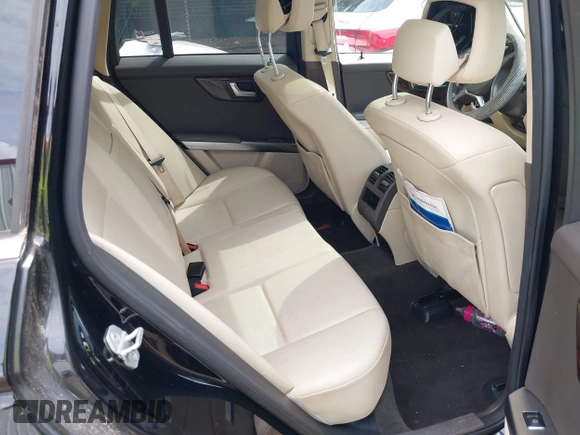 2013 Mercedes-Benz GLK 350 z VIN WDCGG5HB5DG035962, wystawiony jako IAAI lot #42483001 z przebiegiem 107 644 mil mil oraz . Historia ofert i sprzedaży dostępna na DreamBid. Obrazek 8.