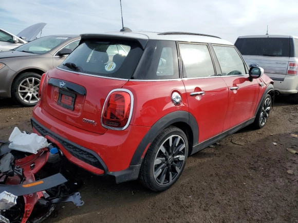 2024 MINI Hardtop 4 Door Cooper S with VIN WMW53DK09R2V02974, listed as a Copart auction lot 46323255 with 8,975 mi miles and Salvage Title. Bid and sale history available at carsss.com. Image 3.