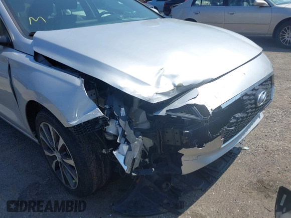 2019 Hyundai Elantra GT with VIN KMHH35LE8KU106251, listed as a IAAI auction lot 42015806 with 58,493 mi miles. Bid and sale history available at carsss.com. Image 6.