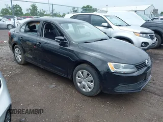 2011 Volkswagen Jetta SE с VIN 3VWDX7AJ7BM353913, выставлен на аукционе IAAI как лот 42643516 с пробегом 178 943 миль миль и . История ставок и продаж доступна на DreamBid. Изображение 1.