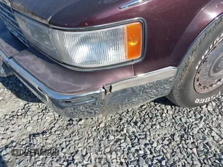 1996 Cadillac Fleetwood z VIN 1G6DW52PXTR713787, wystawiony jako IAAI lot #42079864 z przebiegiem Nie podano mil oraz . Historia ofert i sprzedaży dostępna na DreamBid. Obrazek 11.