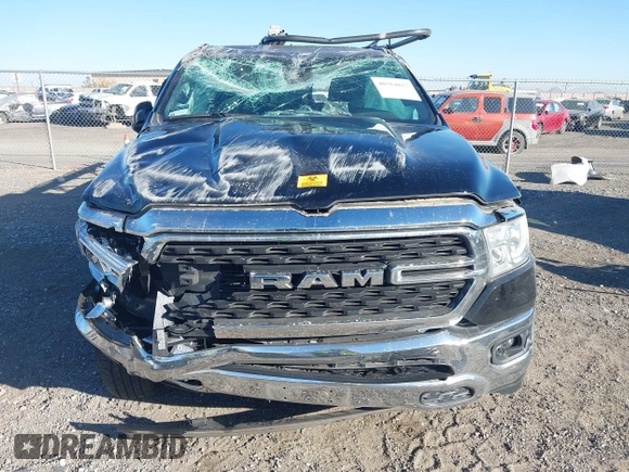 2022 Ram 1500 Big Horn z VIN 1C6RREBG7NN451903, wystawiony jako IAAI lot #40764817 z przebiegiem 31 109 mil mil oraz . Historia ofert i sprzedaży dostępna na DreamBid. Obrazek 6.