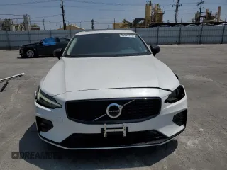 2024 Volvo S60 Core Dark Theme with VIN 7JRL12FK1RG310274, listed as a Copart auction lot 55483375 with 32,539 mi miles and Salvage title. Bid and sale history available at DreamBid. Image 5.