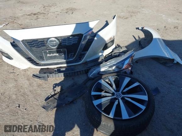 2019 Nissan Altima 2.5 Platinum with VIN 1N4BL4FV3KC114351, listed as a IAAI auction lot 41414004 with 93,291 mi miles. Bid and sale history available at carsss.com. Image 12.