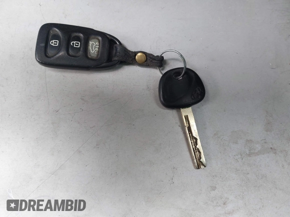2013 Hyundai Elantra with VIN KMHD35LE2DU026154, listed as a IAAI auction lot 42828258 with 244,633 mi miles and . Bid and sale history available at DreamBid. Image 11.